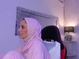 IrisKarim's Live Sex Cam Show