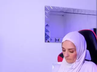 IrisKarim's Live Sex Cam Show