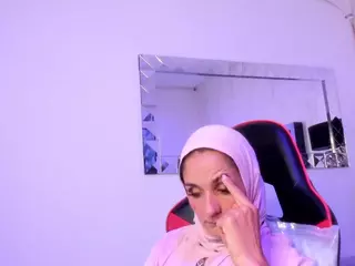 IrisKarim's Live Sex Cam Show