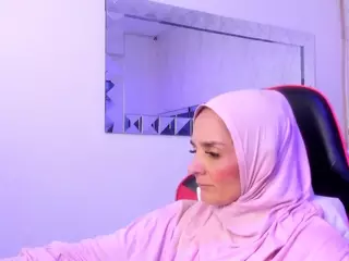 IrisKarim's Live Sex Cam Show