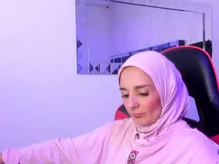 IrisKarim's Live Sex Cam Show