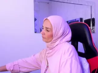 IrisKarim's Live Sex Cam Show