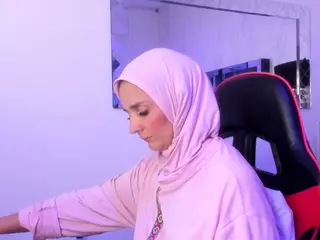 IrisKarim's Live Sex Cam Show
