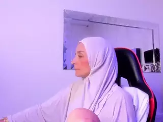 IrisKarim's Live Sex Cam Show