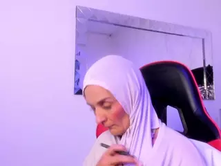 IrisKarim's Live Sex Cam Show