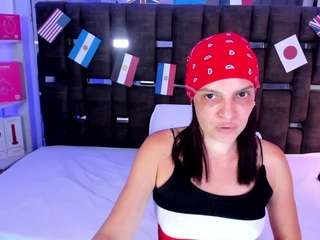 Live cam show with KateMoss1