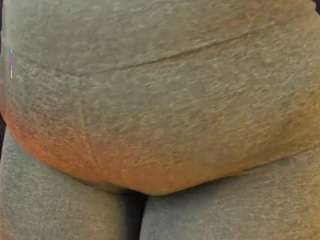 Live cam show with ArethaOzz