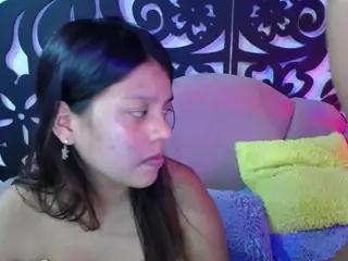 horny-sexy-brunette's Live Sex Cam Show