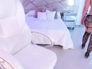 naomii-campbell's Live Sex Cam Show