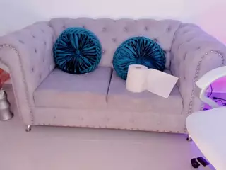 naomii-campbell's Live Sex Cam Show