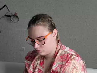NaughtyCharming's Live Sex Cam Show
