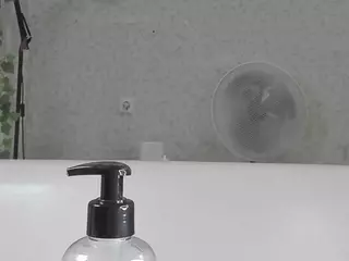 Seductive_She_Wolf's Live Sex Cam Show