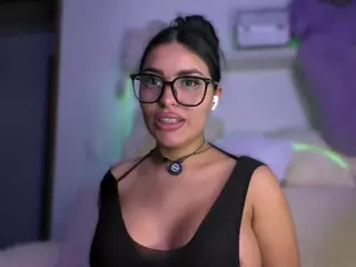 Layla Nicols's Live Sex Cam Show