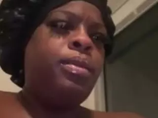 everyone on lubricated pussies's Live Sex Cam Show
