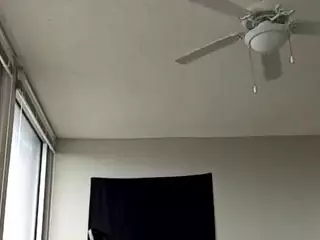this a slimy pussy's Live Sex Cam Show