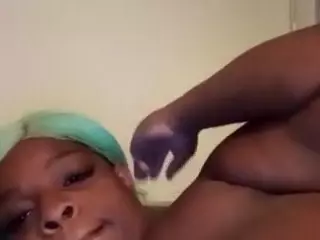 this a slimy pussy's Live Sex Cam Show