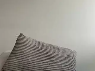this a slimy pussy's Live Sex Cam Show