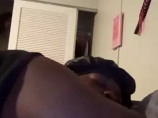 this a slimy pussy's Live Sex Cam Show