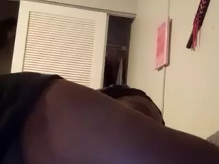 this a slimy pussy's Live Sex Cam Show