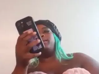 this a slimy pussy's Live Sex Cam Show