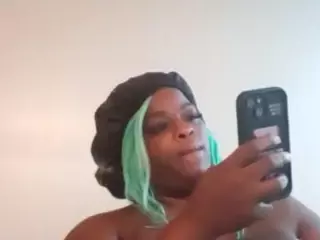 this a slimy pussy's Live Sex Cam Show