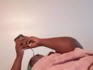this a slimy pussy's Live Sex Cam Show