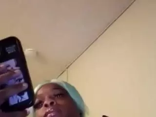 this a slimy pussy's Live Sex Cam Show
