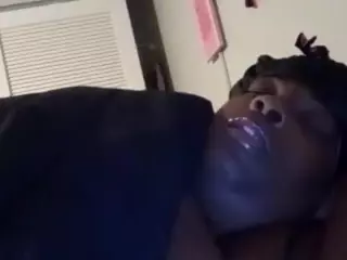 this a slimy pussy's Live Sex Cam Show