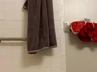 this a slimy pussy's Live Sex Cam Show