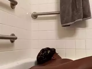 this a slimy pussy's Live Sex Cam Show