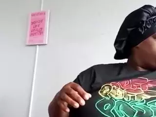 colors pay for fake hoes's Live Sex Cam Show