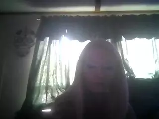 Lilbit44's Live Sex Cam Show