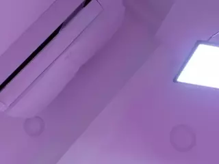 Shaina's Live Sex Cam Show