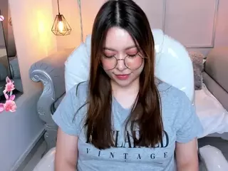 Lanna18x's Live Sex Cam Show