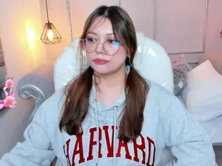 Lanna18x's Live Sex Cam Show