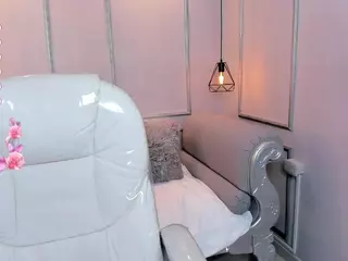 Lanna18x's Live Sex Cam Show