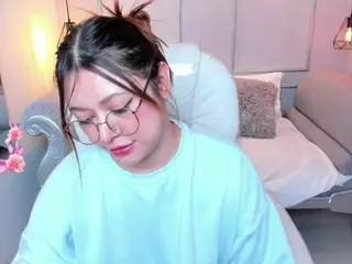 Lanna18x's Live Sex Cam Show