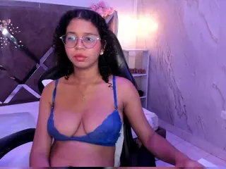 MilaHall's Live Sex Cam Show
