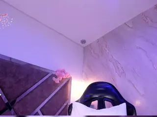 MilaHall's Live Sex Cam Show