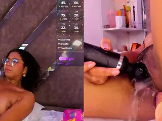 MilaHall's Live Sex Cam Show