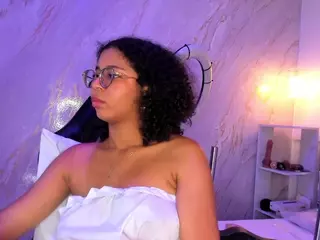 MilaHall's Live Sex Cam Show