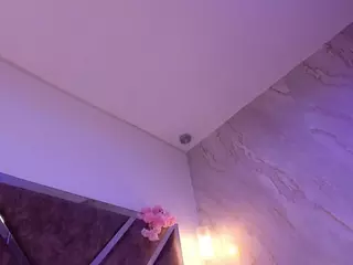 MilaHall's Live Sex Cam Show