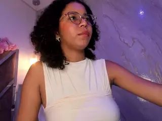 MilaHall's Live Sex Cam Show