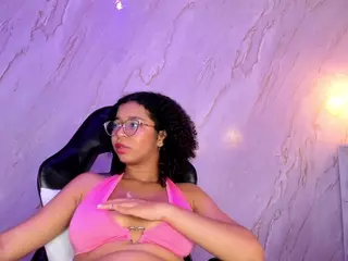 MilaHall's Live Sex Cam Show