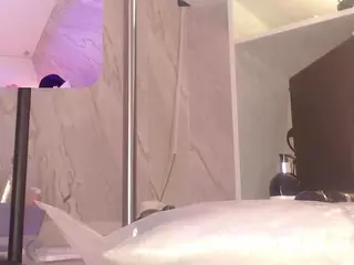 MilaHall's Live Sex Cam Show