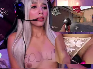 SweetieCloe's Live Sex Cam Show