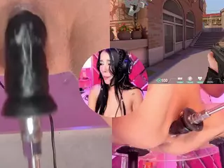 SweetieCloe's Live Sex Cam Show