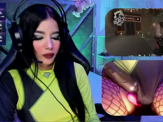 SweetieCloe's Live Sex Cam Show