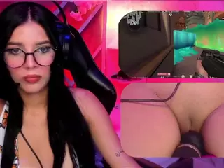 SweetieCloe's Live Sex Cam Show