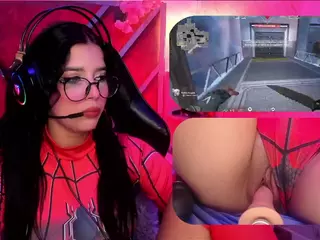 SweetieCloe's Live Sex Cam Show